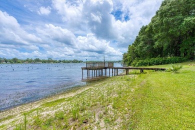 **Waterfront Living with Farmhouse Charm on Kings Lake** Welcome - photo 2