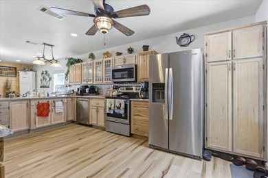 **Waterfront Living with Farmhouse Charm on Kings Lake** Welcome - photo 6