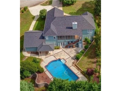 Lake Lanier Home For Sale in Gainesville Georgia