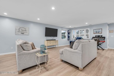 Welcome to one of Green Island's most desirable waterfront - photo 12