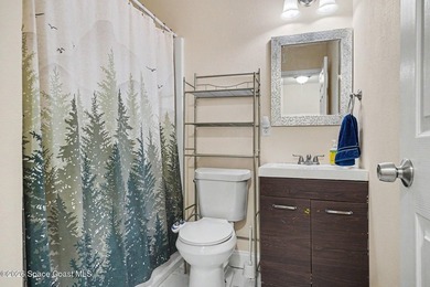 Welcome home to this move-in ready 3 bed, 2 bath home in Palm - photo 19