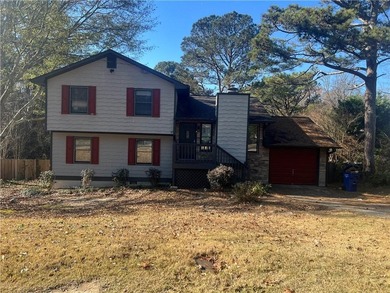 (private lake, pond, coastal) Home For Sale in Snellville Georgia