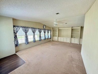 Welcome to your beachy retreat in a desirable 55+ community! - photo 8