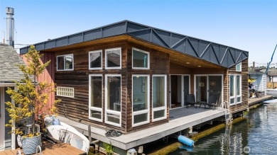 Lake Home For Sale in Seattle, Washington
