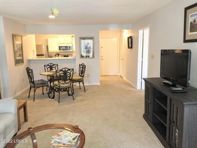Move in ready fully furnished. Brand new HVAC system . Would - photo 6