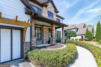 Welcome to 239 Highwoods Pkwy - a craftsman-style beauty - photo 5