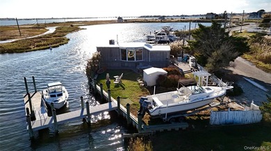 One-of-a-kind house boat/barge, wonderfully situated on Narrow - photo 40