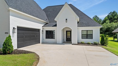 Experience modern luxury and everyday comfort in this stunning - photo 2