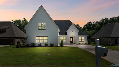 Experience modern luxury and everyday comfort in this stunning - photo 3