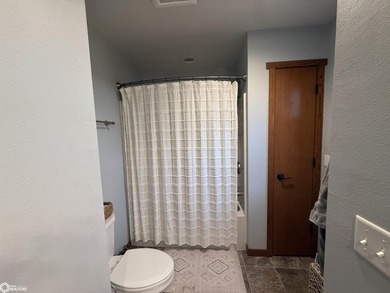 Beautiful 4 Bedroom, 4 Bath and Outbuildings sitting on 4.86 - photo 31