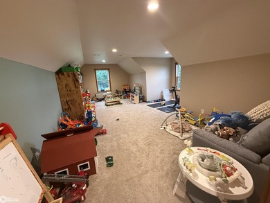 Beautiful 4 Bedroom, 4 Bath and Outbuildings sitting on 4.86 - photo 33