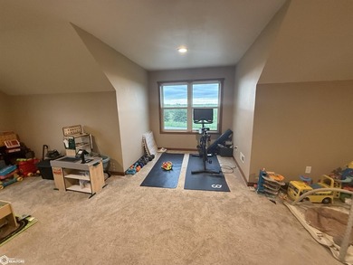 Beautiful 4 Bedroom, 4 Bath and Outbuildings sitting on 4.86 - photo 34