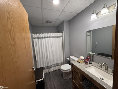 Beautiful 4 Bedroom, 4 Bath and Outbuildings sitting on 4.86 - photo 37