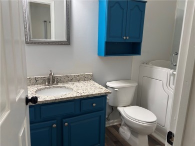 LOCATION!! Beautiful 2 Bedroom, 2 Bath Walk-In Condo - Move-In