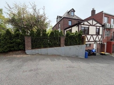 Welcome to this Rare home located on*Charm Circle*. Expanded and - photo 3