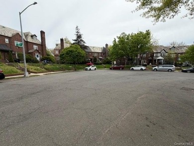 Welcome to this Rare home located on*Charm Circle*. Expanded and - photo 4