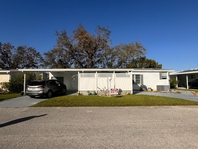 Lake Home For Sale in Ellenton, Florida