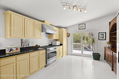 Lazy Glen Home + Land! Located on the river. Affordable housing - photo 6