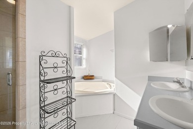 Lazy Glen Home + Land! Located on the river. Affordable housing - photo 8