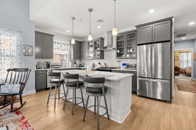 Welcome to 32 Michael Lane, a beautifully appointed 2-bedroom, 2 - photo 6