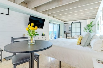 Priced to SELL! Rare Gulf-Front Balcony Unit! It doesn't get any - photo 15