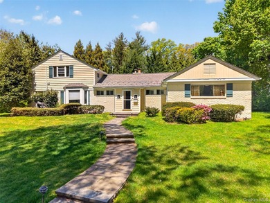 Prime Lake Success / University Gardens Location - Exceptional - photo 1