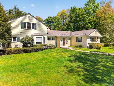 Prime Lake Success / University Gardens Location - Exceptional - photo 2