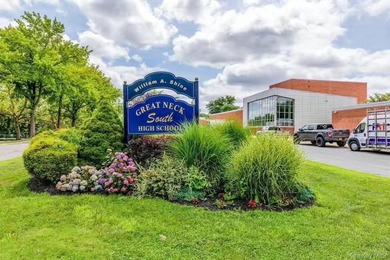 Prime Lake Success / University Gardens Location - Exceptional - photo 3