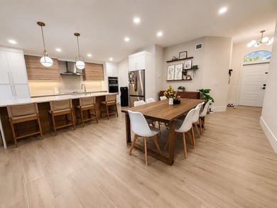 Welcome to this beautifully renovated 3-bedroom, 2-bath move-in - photo 11