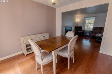 Valley views, low energy costs, and a beautifully updated - photo 11