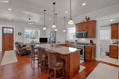 *Available Fully Furnished* 5 Bed 3 Bath residence. Here is your - photo 11