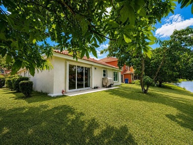 Welcome to this beautifully renovated 3-bedroom, 2-bath move-in - photo 13
