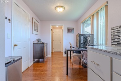 Valley views, low energy costs, and a beautifully updated - photo 13