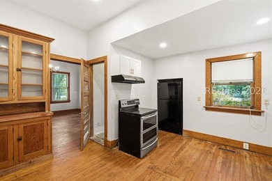 628 Robert Smalls Parkway offers a versatile residential - photo 14