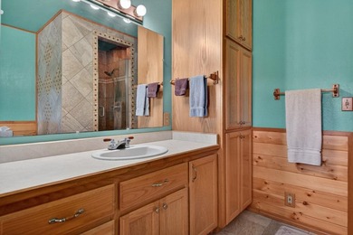 Located in Susanville, this 3-bedroom, 2-bath home offers 2,088 - photo 18