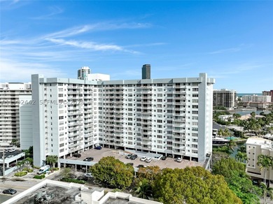 Golden Isles Lakes Area Condo For Sale in Hallandale Beach Florida