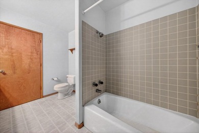 Located in Susanville, this 3-bedroom, 2-bath home offers 2,088 - photo 22