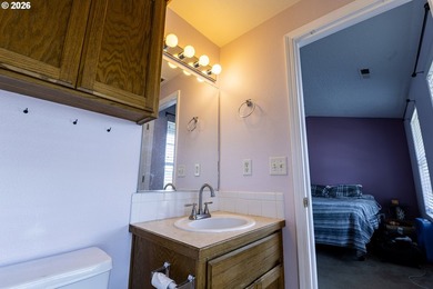 Valley views, low energy costs, and a beautifully updated - photo 23