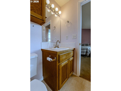 Valley views, low energy costs, and a beautifully updated - photo 25