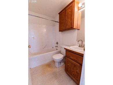 Valley views, low energy costs, and a beautifully updated - photo 28