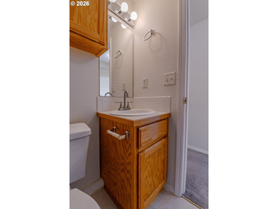 Valley views, low energy costs, and a beautifully updated - photo 29