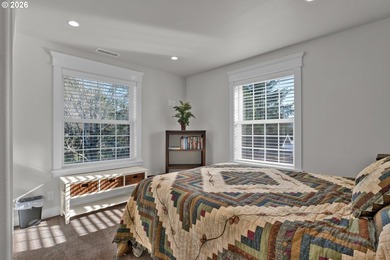 *Available Fully Furnished* 5 Bed 3 Bath residence. Here is your - photo 37