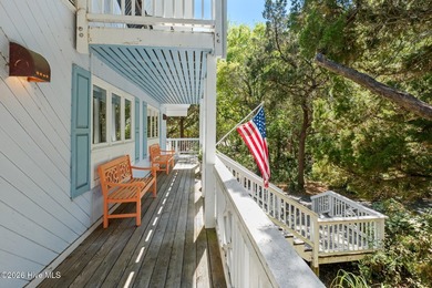 Perfectly situated on the 1st fairway with views of the green - photo 42
