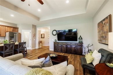 Built by Pridemark Homes, this immaculate ranch townhouse offers - photo 7