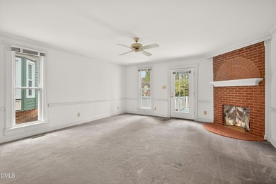 Rare opportunity at this price point - Victorian Townhouse-like