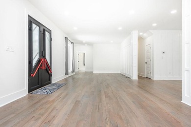 STOP - HAVE A LOOK - Beautiful luxury property. Location is