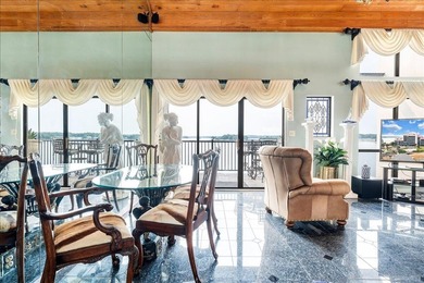 Best views at Smith Mountain Lake from this 5th Floor Penthouse - photo 20