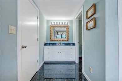 Best views at Smith Mountain Lake from this 5th Floor Penthouse - photo 33