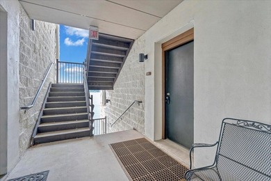 Best views at Smith Mountain Lake from this 5th Floor Penthouse - photo 35