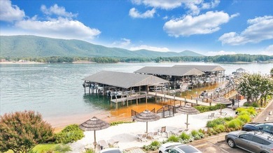 Best views at Smith Mountain Lake from this 5th Floor Penthouse - photo 38